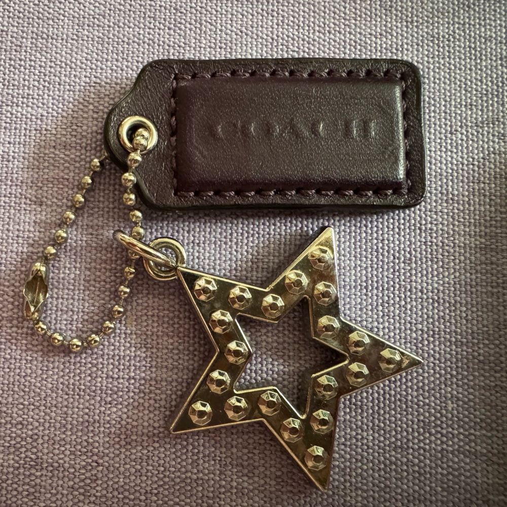 ❌SOLD❌ Coach Silver Studded Star with Hang Tag